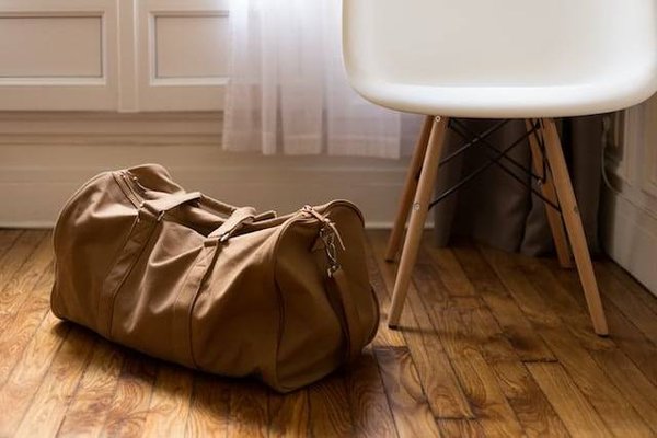 Quels sont les accessoires indispensables à emporter dans sa valise ?
