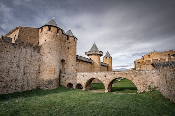 Bons plans de camping abordable près de Carcassonne